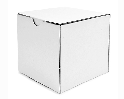 白色正方形紙箱